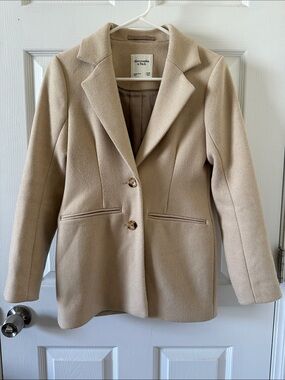 Beige Single-Breasted Blazer